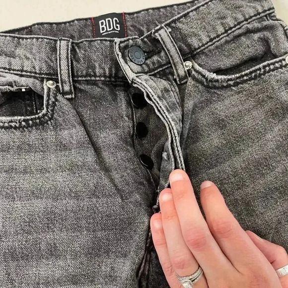 BDG Urban Outfitters Denim Jeans Black Slim Straight Button Fly Women's Size 24 - Picture 4 of 8